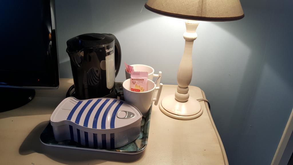 Vouhé Le Logis De La Poupeliere B&B 외부 사진