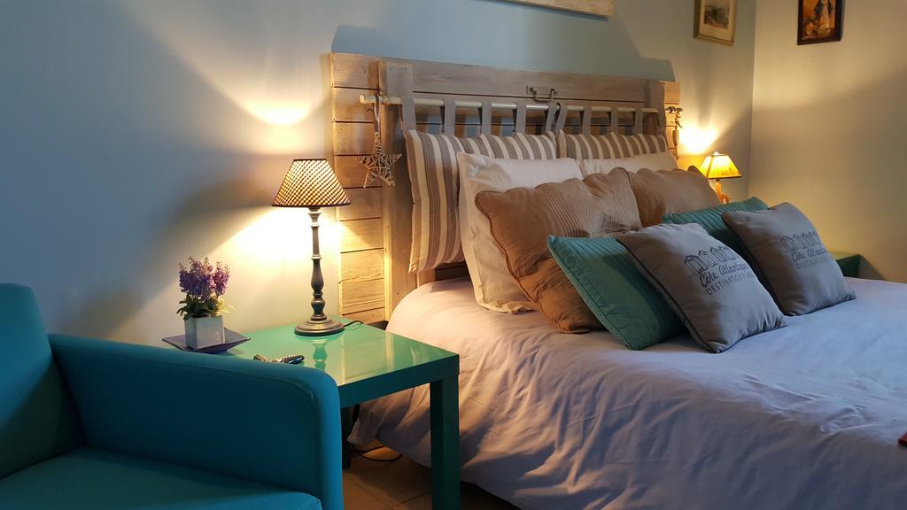 Vouhé Le Logis De La Poupeliere B&B 외부 사진